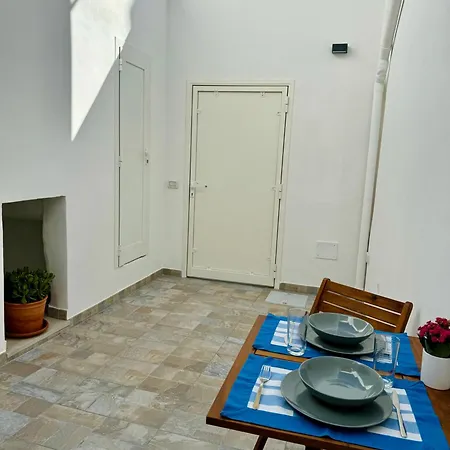 Simone's House Apartman *